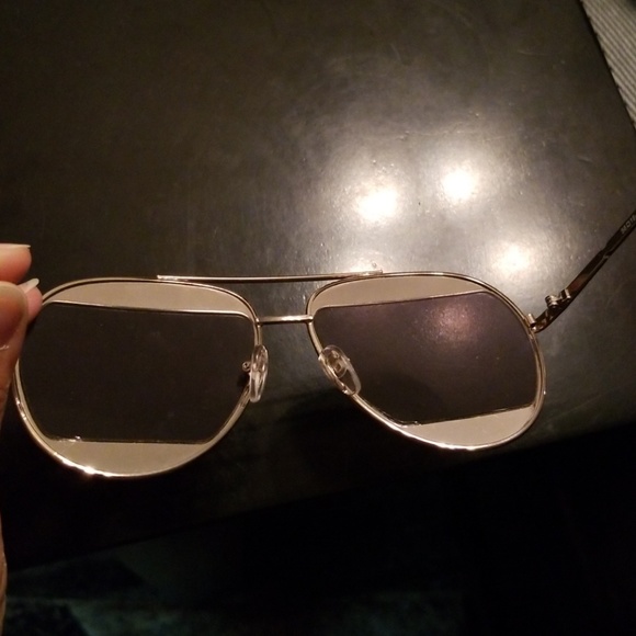 Two-tone Mirrored sunglasses in Gold & Silver - Picture 7 of 8